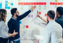 How A Change Management Keynote Speaker Helps Teams Adapt With Confidence?